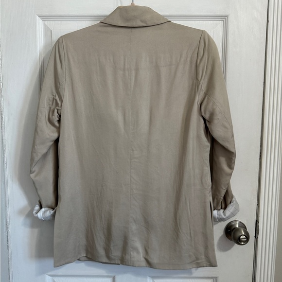 A&F Cream/Tan Drapey Blazer - Picture 3 of 6